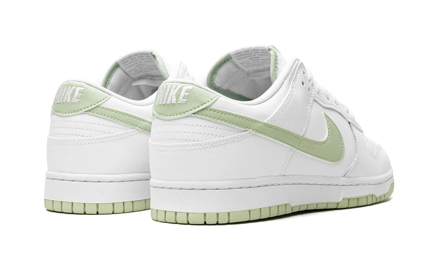 Nike
NIKE DUNK LOW RETRO
"Honeydew" Shoe Flyes