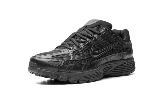 Nike
P-6000 "Triple Black" Shoe Flyes