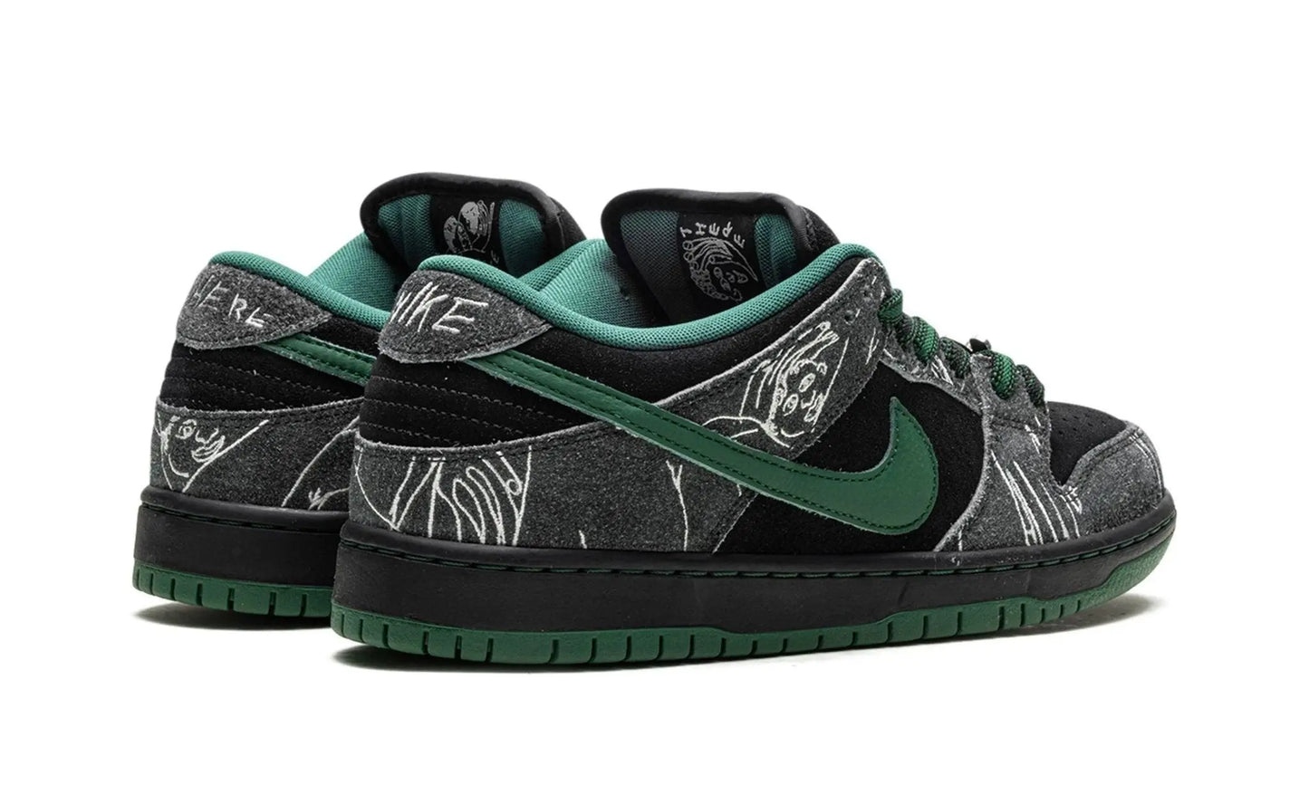 Nike
SB Dunk Low
"There Skateboards" Shoe Flyes