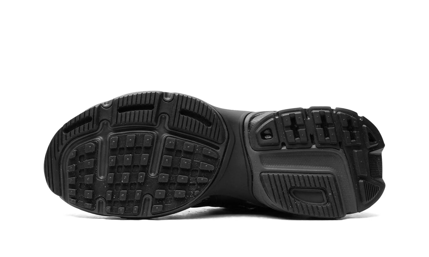 Nike
V2K Run
"Black Dark Smoke Grey" Shoe Flyes