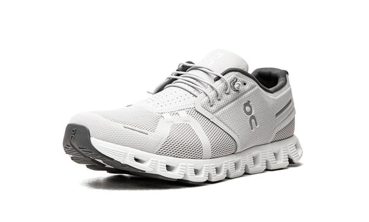 ON RUNNING
CLOUD 5
"GLACIER GREY WHITE"