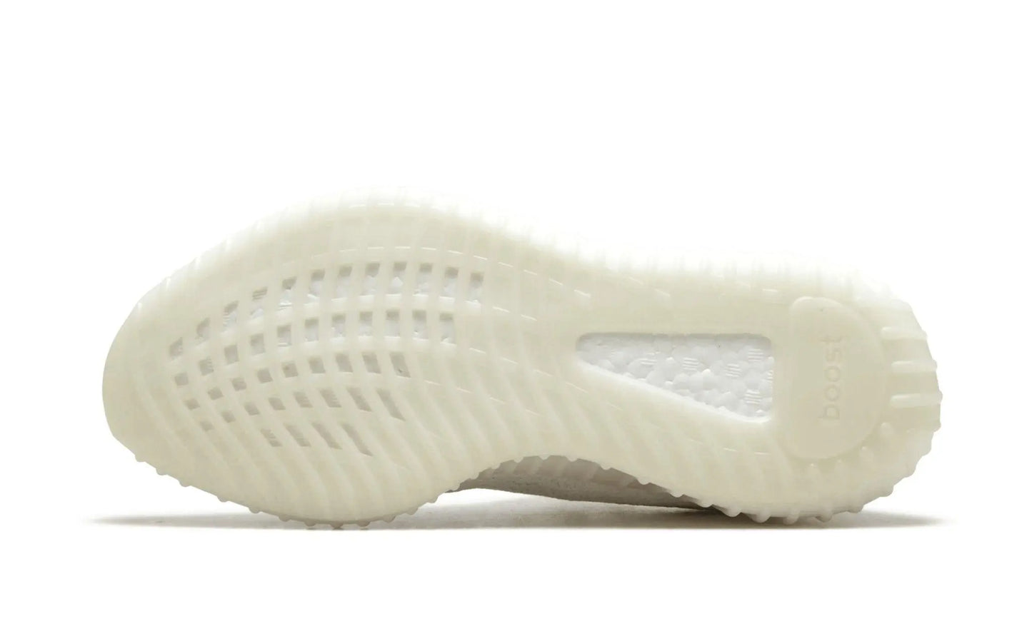 ADIDAS YEEZY
YEEZY BOOST 350 V2
"Cream White / Triple White" Shoe Flyes