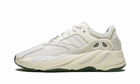 ADIDAS Yeezy Boost 700
"Analog" Shoe Flyes