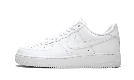 AIR FORCE 1 LOW 07
"Triple White" Shoe Flyes