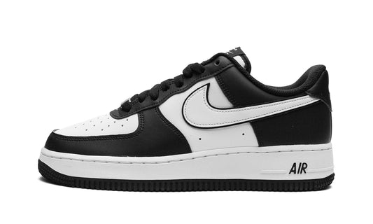 AIR FORCE 1 LOW
"Panda" Shoe Flyes