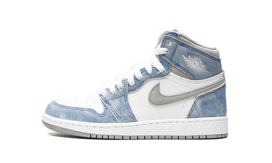 AIR JORDAN 1 HIGH OG GS
"Hyper Royal" Shoe Flyes