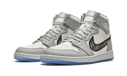 AIR JORDAN 1  HIGH
"Dior" Shoe Flyes