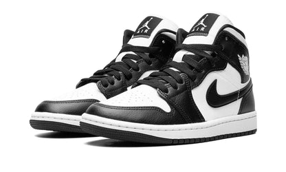 AIR JORDAN 1 HIGH "PANDA" Shoe Fly