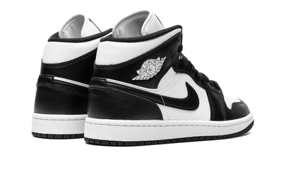 AIR JORDAN 1 HIGH "PANDA" Shoe Fly
