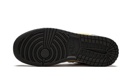 AIR JORDAN 1 LOW GS Shoe Fly