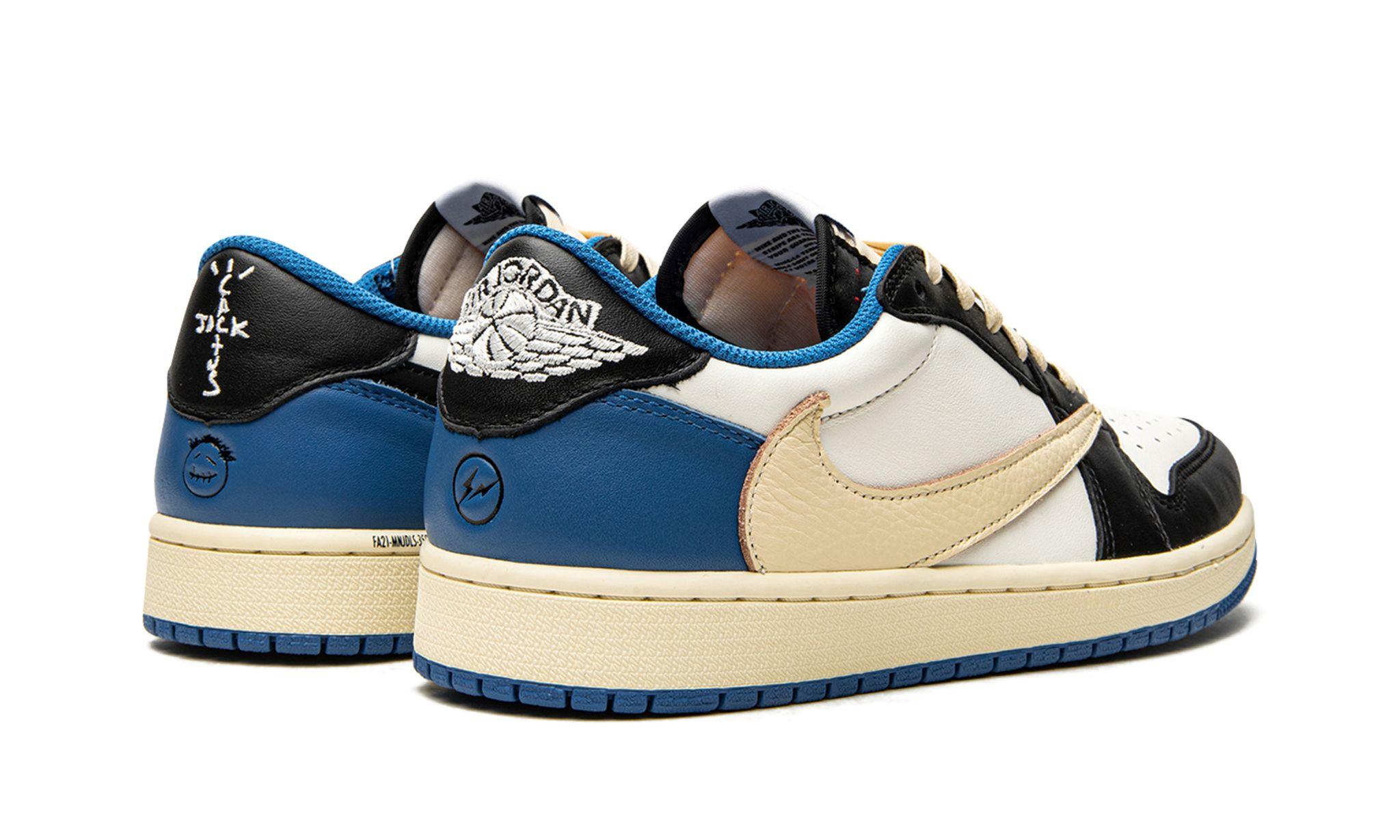 AIR JORDAN 1 LOW OG SP
"Travis Scott - Fragment" Shoe Flyes
