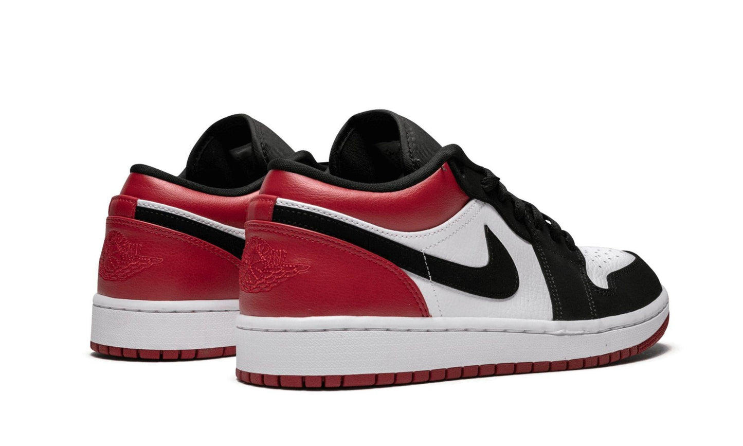 AIR JORDAN 1 LOW
"Black Toe" Shoe Flyes