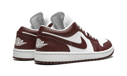 AIR JORDAN 1 LOW
"Bronze Eclipse Shoe Flyes
