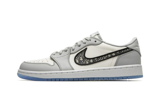 AIR JORDAN 1 LOW
"Dior" Shoe Flyes