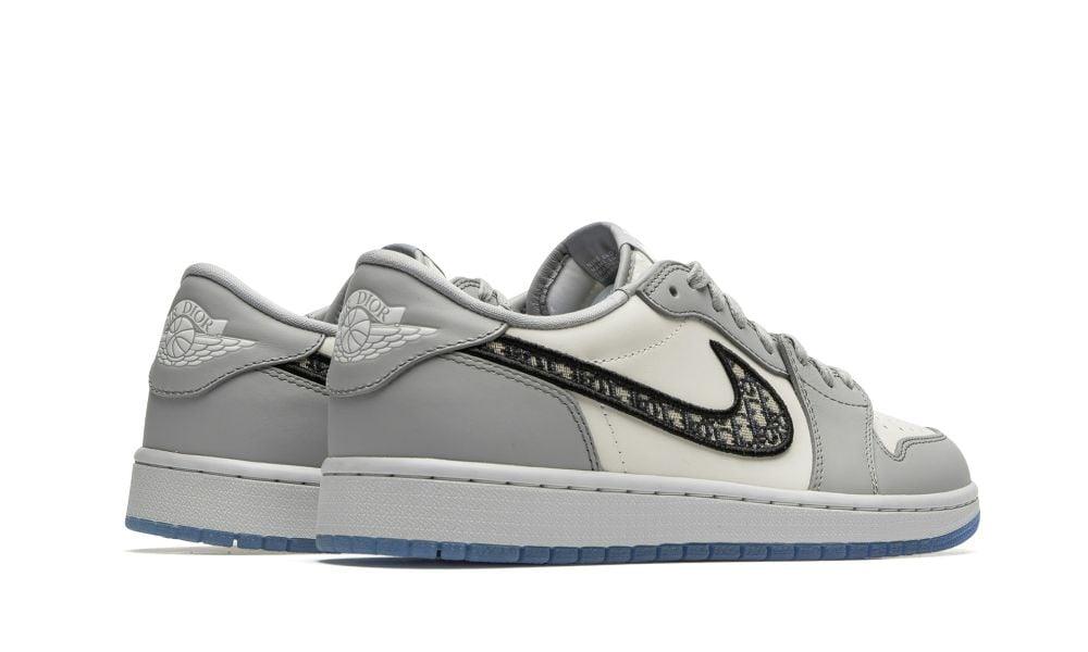 AIR JORDAN 1 LOW
"Dior" Shoe Flyes
