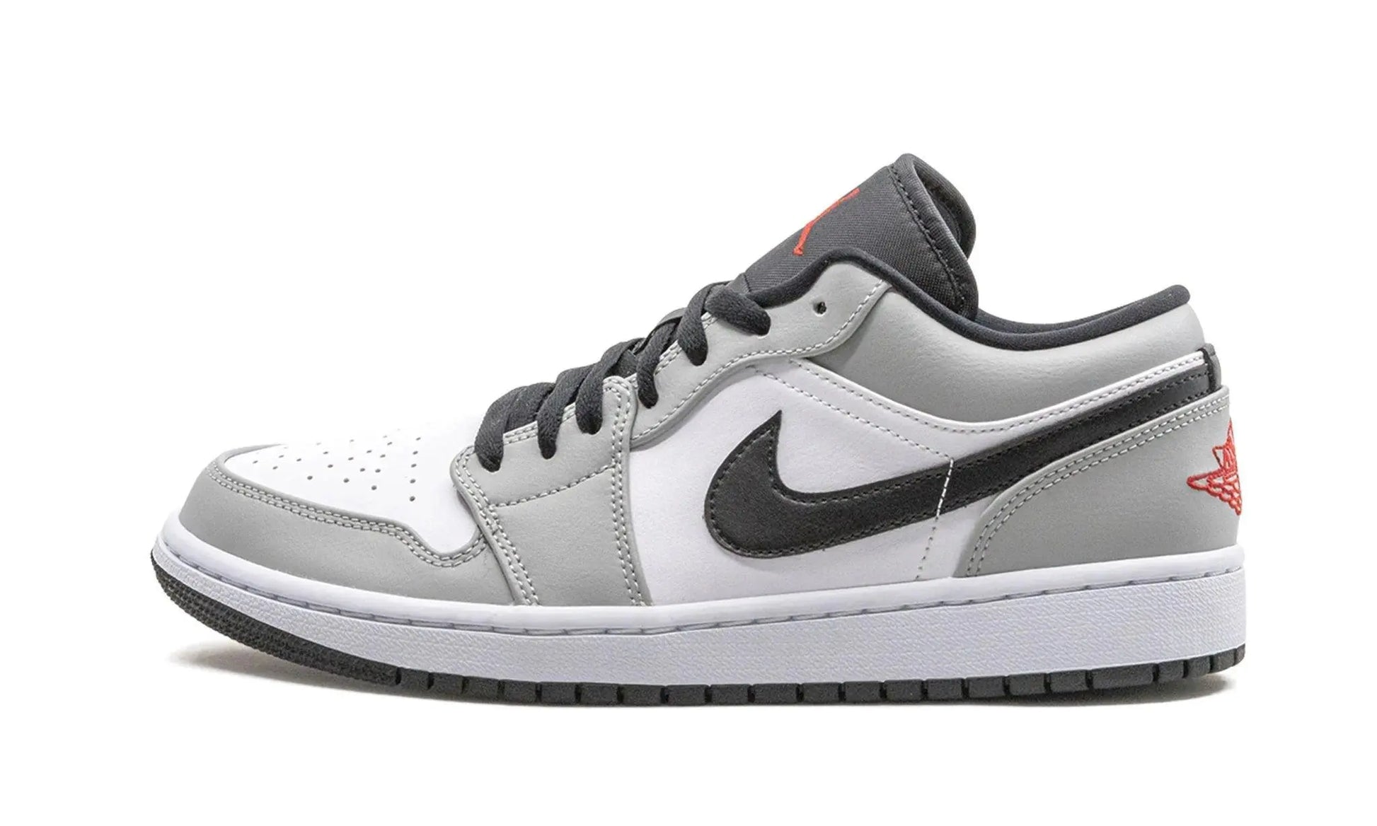 AIR JORDAN 1 LOW "Light Smoke Grey" Shoe Fly
