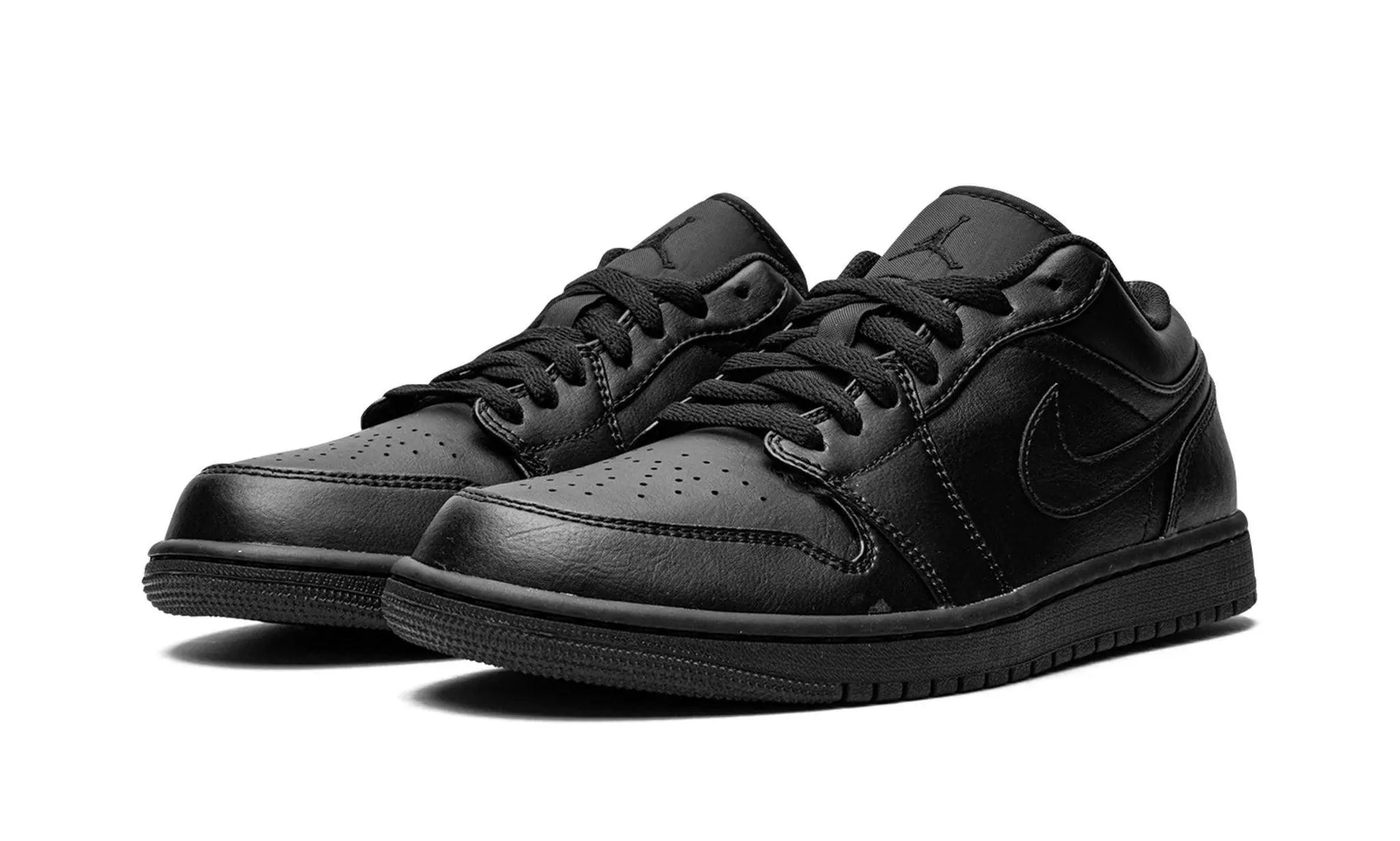 AIR JORDAN 1 LOW "TRIPLE BLACK" Shoe Fly