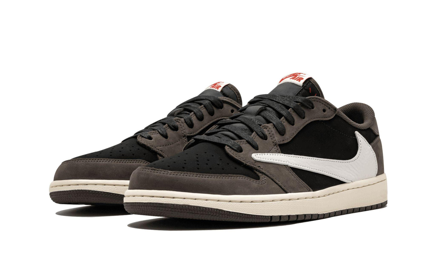 AIR JORDAN 1 LOW
"Travis Scott" Shoe Flyes