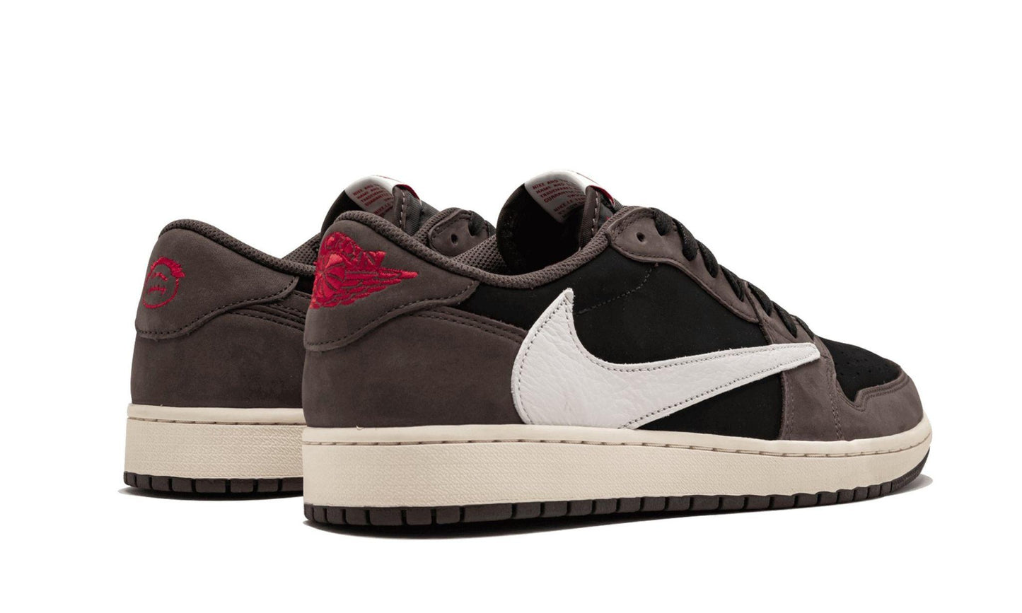 AIR JORDAN 1 LOW
"Travis Scott" Shoe Flyes