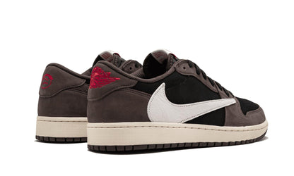 AIR JORDAN 1 LOW
"Travis Scott" Shoe Flyes