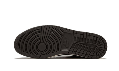 AIR JORDAN 1 LOW
"Travis Scott" Shoe Flyes