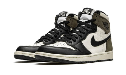 AIR JORDAN 1 RETRO HIGH OG "DARK MOCHA" Shoe Fly
