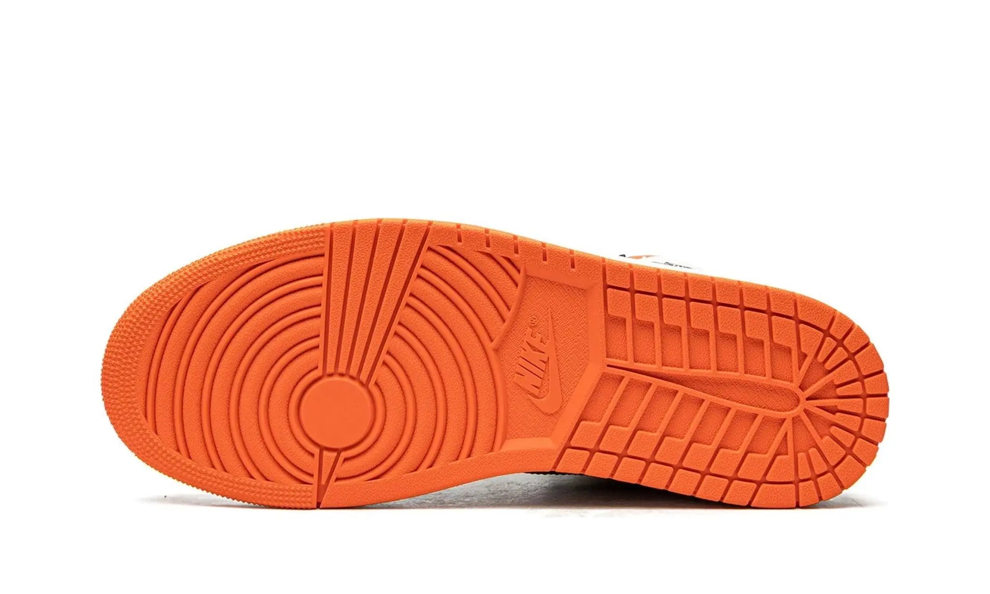 AIR JORDAN 1 RETRO HIGH OG "ELECTRO ORANGE" Shoe Fly