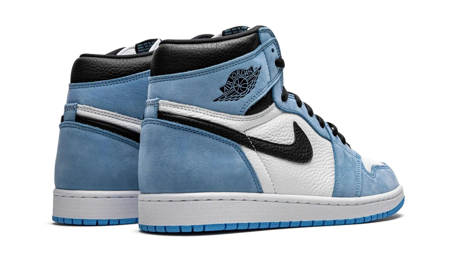 AIR JORDAN 1 RETRO HIGH OG "UNIVERSITY BLUE" Shoe Fly