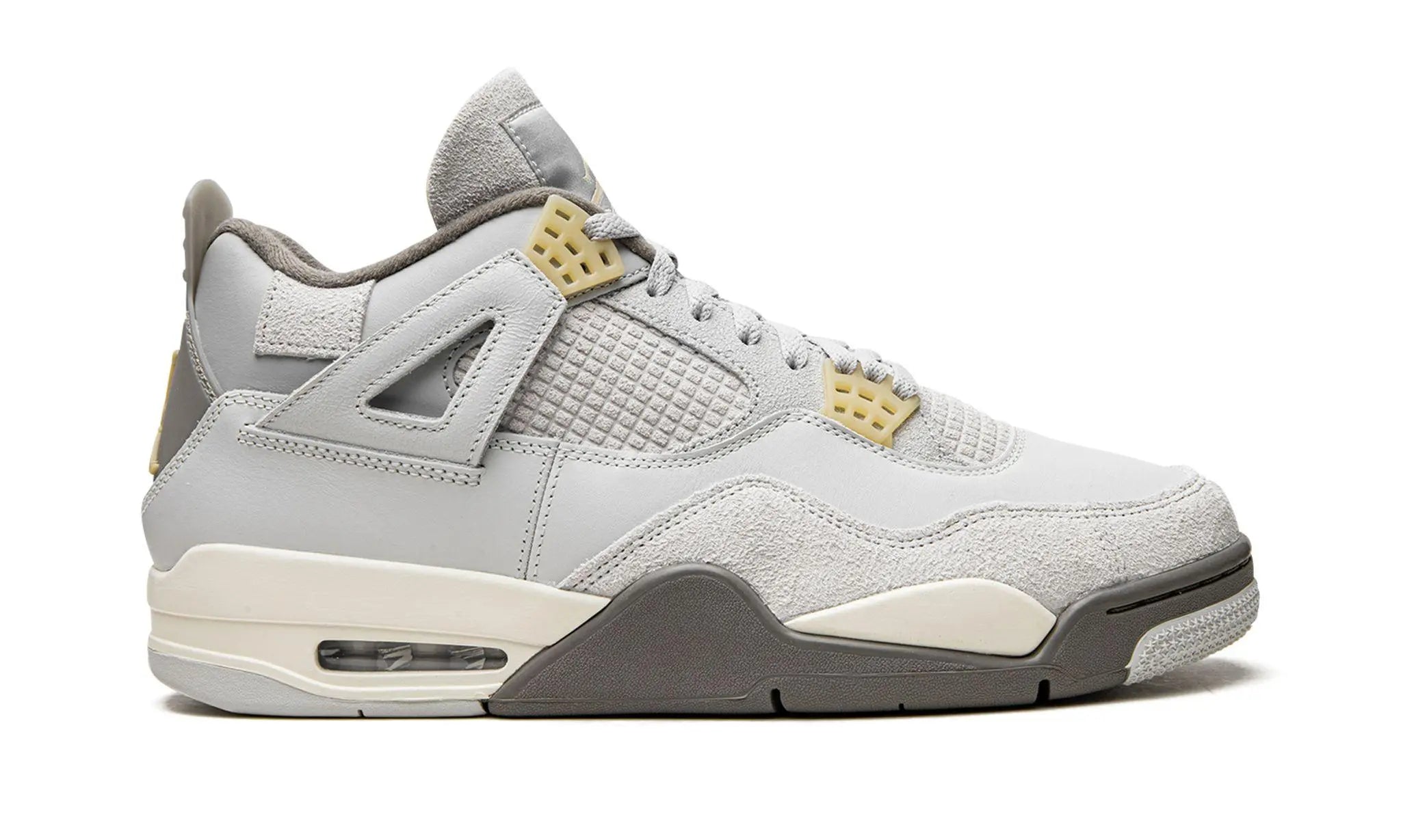 AIR JORDAN 4 RETRO SE CRAFT "Photon Dust" Shoe Flyes
