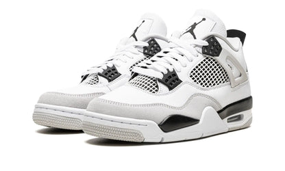 AIR JORDAN 4 RETRO "Military Black" Shoe Flyes