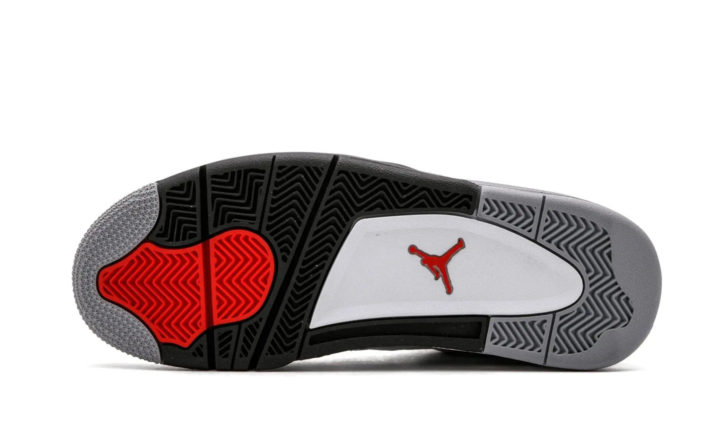 AIR JORDAN 4 RETRO "WHITE CEMENT" Shoe Fly