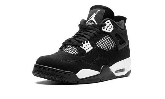 AIR JORDAN 4 "White Thunder Shoe Flyes