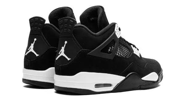 AIR JORDAN 4 "White Thunder Shoe Flyes