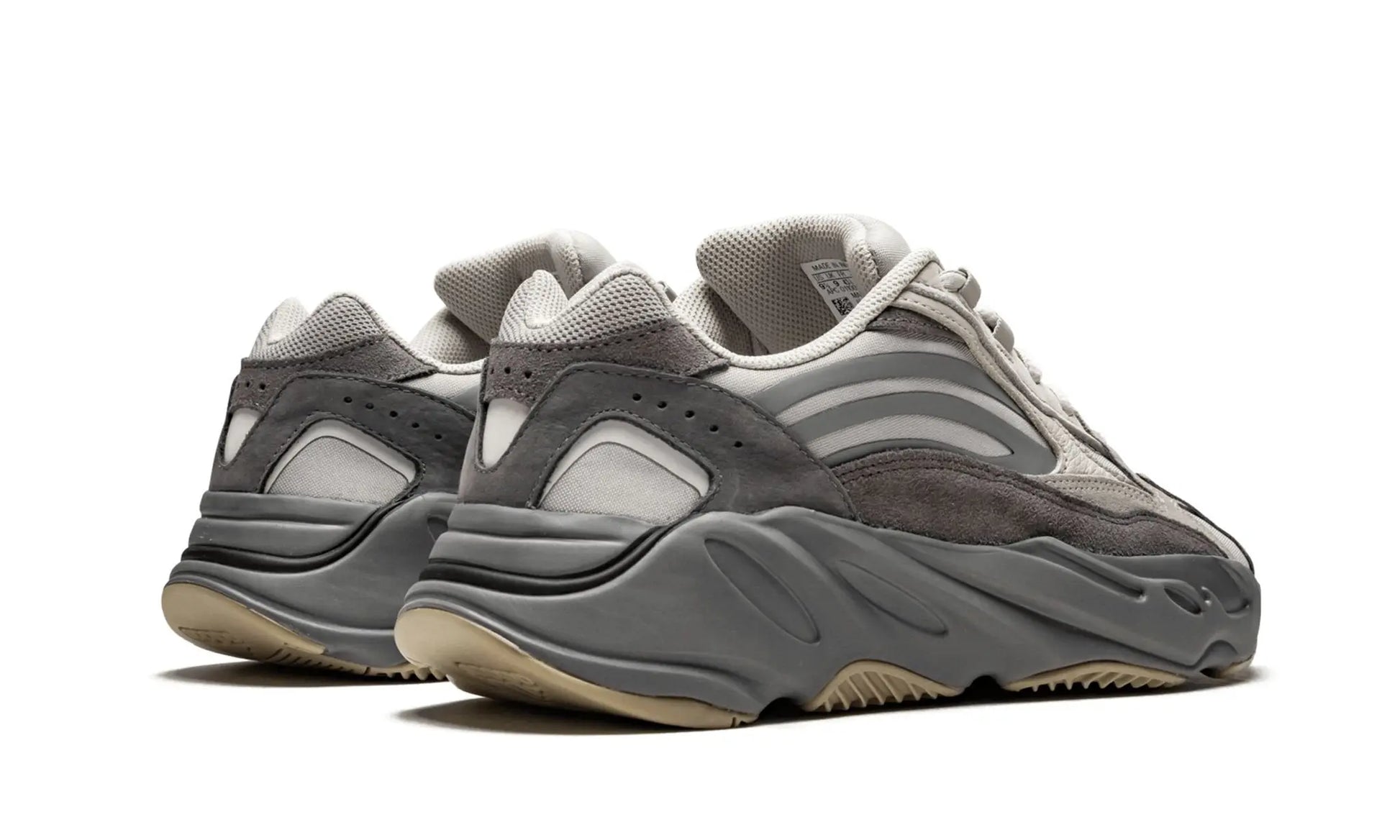 Adidas Yeezy Boost 700 V2
"Tephra" Shoe Flyes