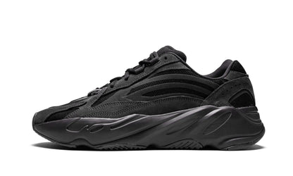 Adidas Yeezy Boost 700 V2
"Vanta" Shoe Flyes