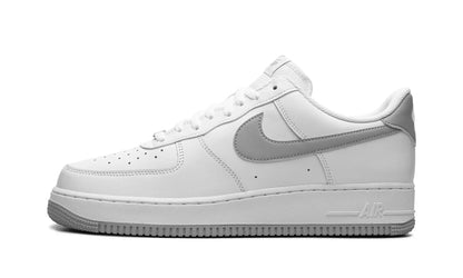 Air Force 1 Low '07
"White Light Smoke Grey" Shoe Flyes