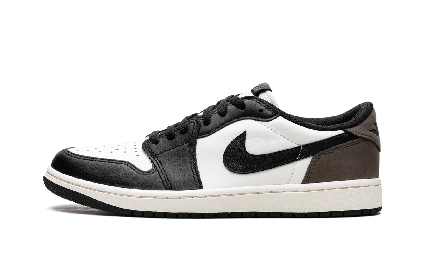 Air Jordan 1 Low OG
"Mocha" Shoe Flyes