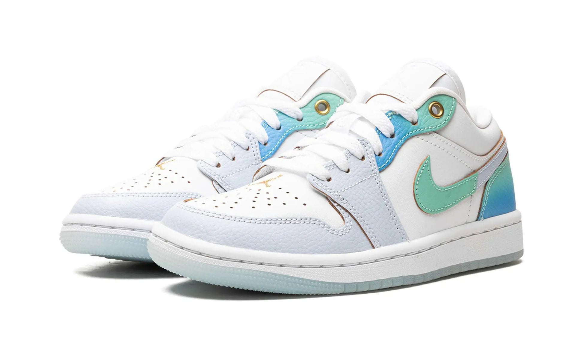 Air Jordan 1 Low
"Emerald Rise" Shoe Flyes