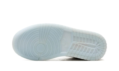 Air Jordan 1 Low
"Emerald Rise" Shoe Flyes