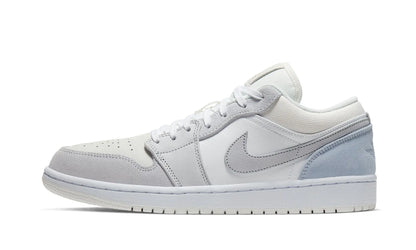 Air Jordan 1 Low
"Paris" Shoe Flyes