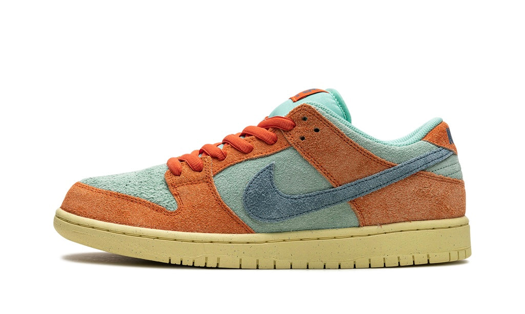 NIKE
SB DUNK LOW PRO PRM
"NOISE AQUA"