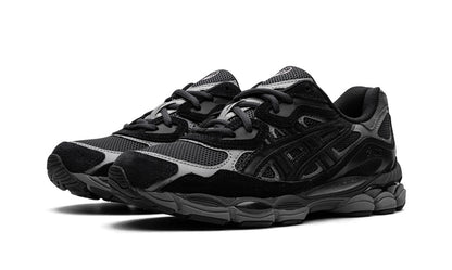 ASICS
GEL NYC
"GRAPHITE GREY BLACK"