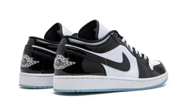 JORDAN 1 LOW SE
"Concord" Shoe Flyes