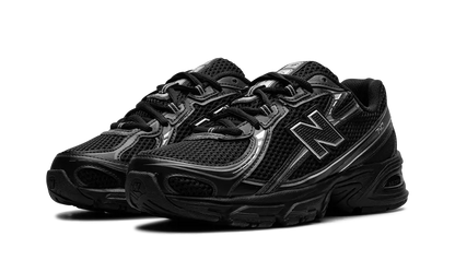 NEW BALANCE
740
"BLACK SILVER" Shoe Flyes