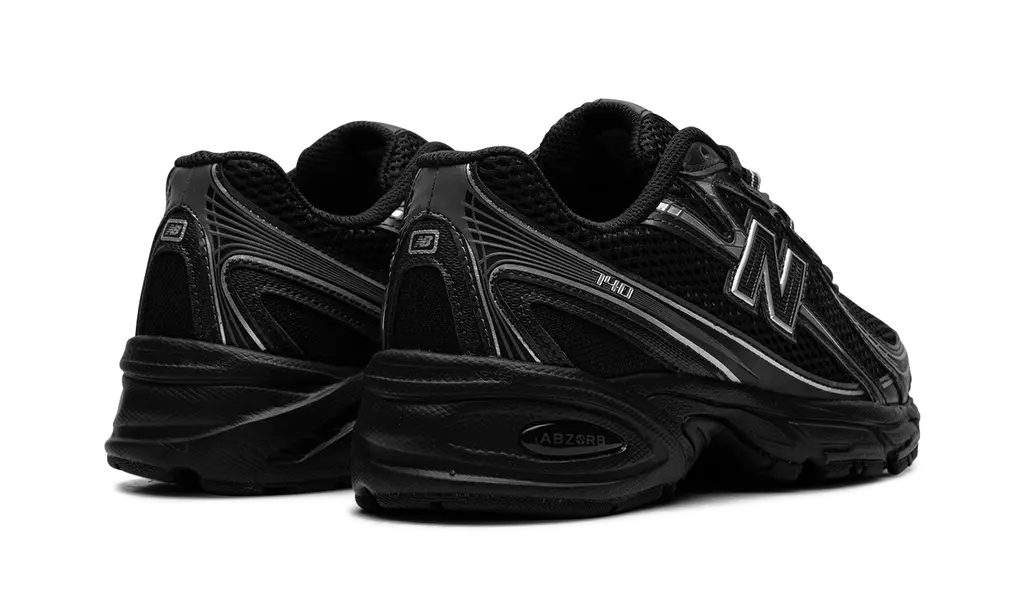 NEW BALANCE
740
"BLACK SILVER" Shoe Flyes