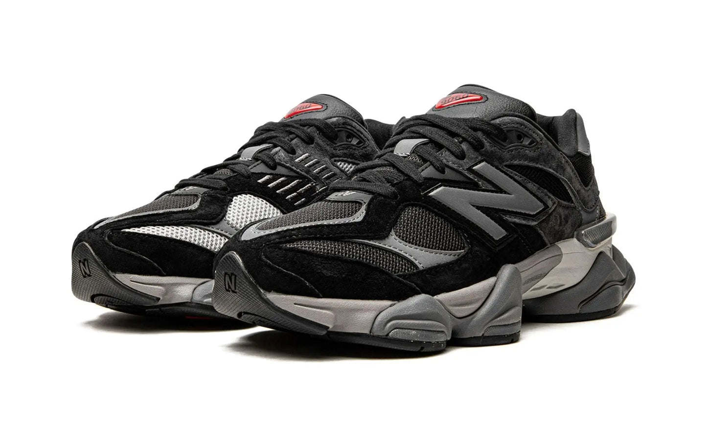 NEW BALANCE
9060
"Black/Castlerock" Shoe Flyes