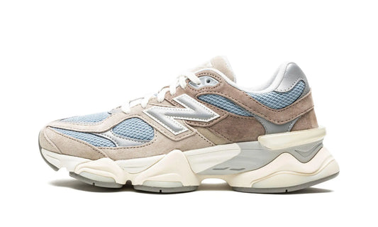 NEW BALANCE
9060
"Sea Salt/Blue" Shoe Flyes