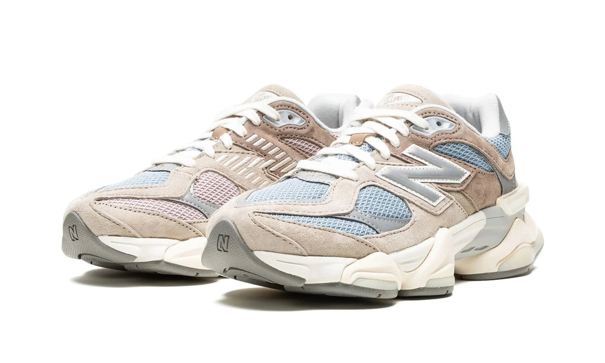 NEW BALANCE
9060
"Sea Salt/Blue" Shoe Flyes