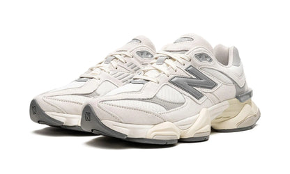 NEW BALANCE
9060
"Sea Salt" Shoe Flyes