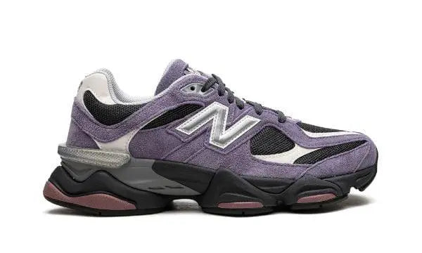 NEW BALANCE
9060
"Violet Noir Shoe Flyes